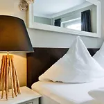 Haus-Christianenhoehe-App-Buhne-32